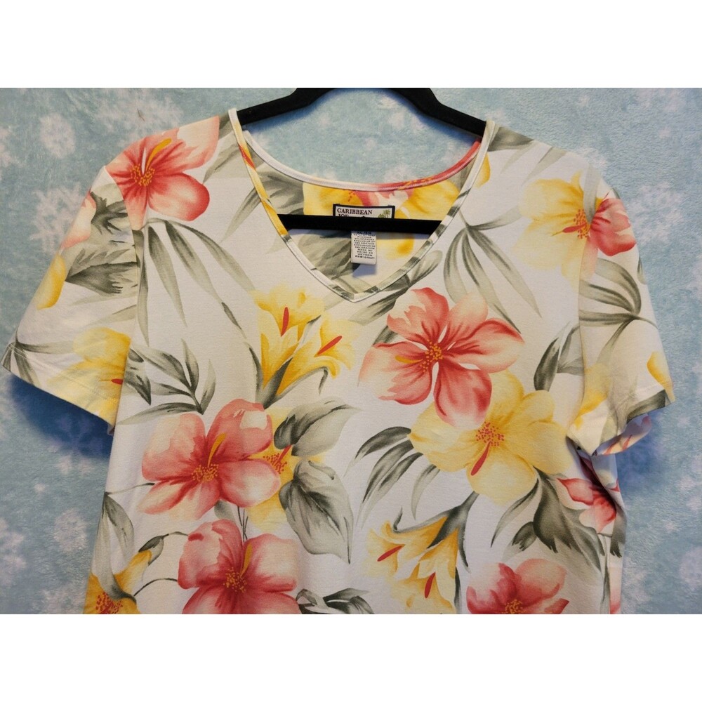 Caribbean Joe Shirt Women's XL VNeck Floral Boho Short Sleeve Top Cruise Hawaii